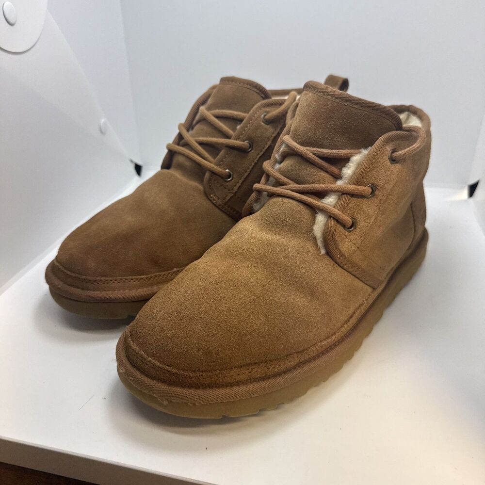 UGG Australia 3236 Neumel Boots for Men, Size 10 - Chestnut